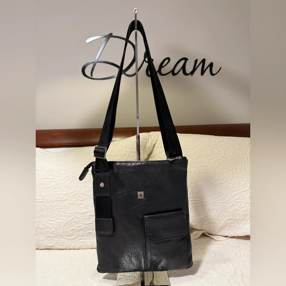 Gently Used DEL RIO Black Leather Crossbody Bag